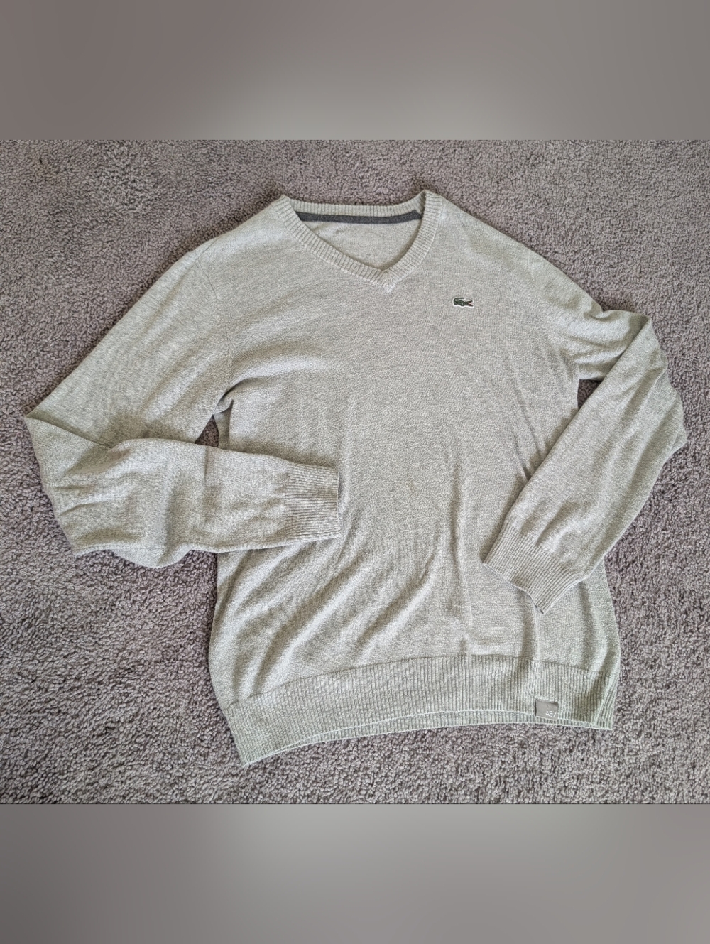 Lacoste Men's V-Neck Sweater in Light Gray. Size Small